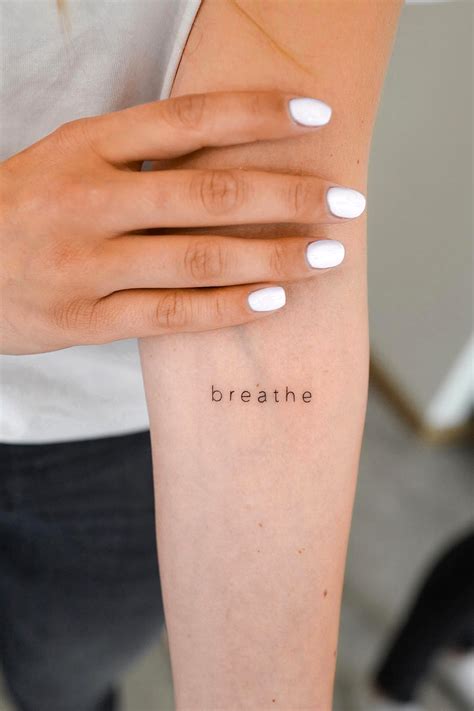 tatuajes de letras con fondo|tipografias para tatuajes.